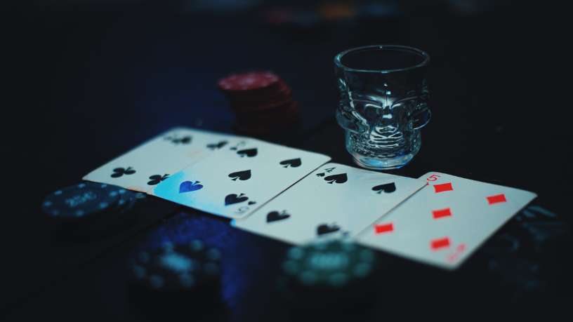 Campeonatos de Poker: Thiago Viana desvenda os maiores do mundo e seu funcionamento.