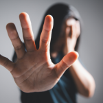 Presidente de Câmara Municipal afastado no Mato Grosso expõe crise política e debate sobre violência doméstica